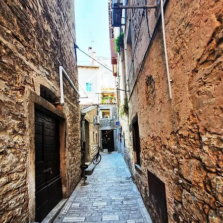 Crystal Deluxe Apartmán *