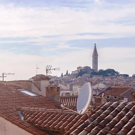 Crystal Deluxe Apartmán *