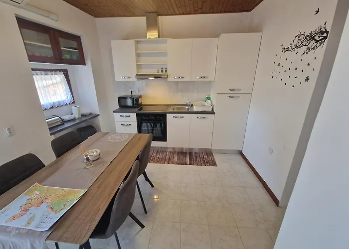 Apartment Crystal Deluxe *