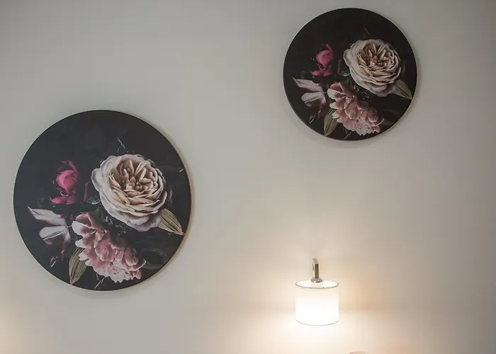 Crystal Deluxe Apartment